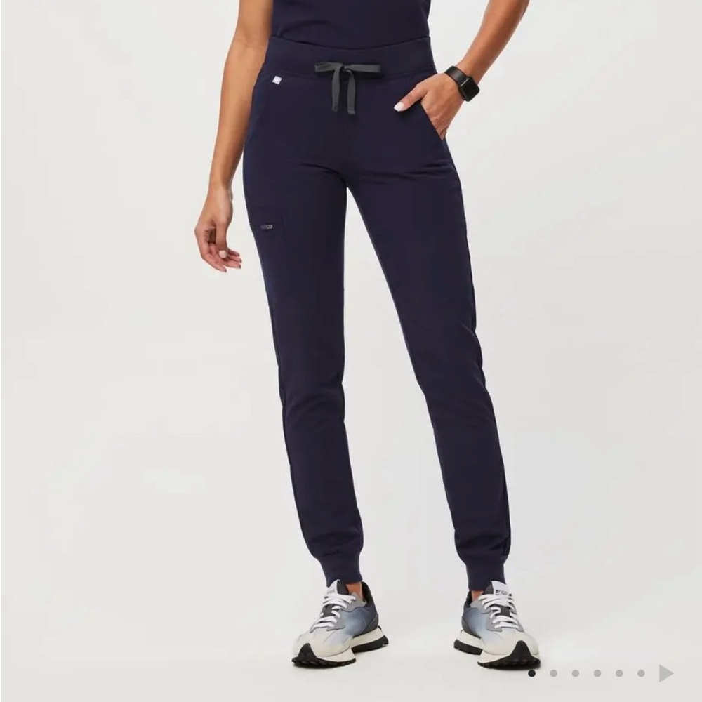 FIGS Navy Jogger Scrub Pants